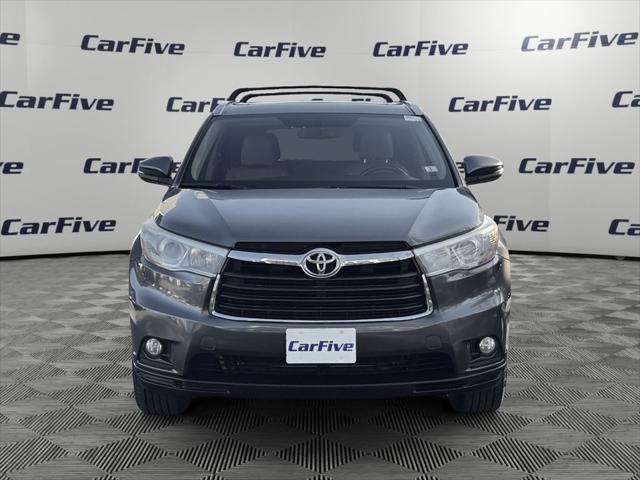 used 2016 Toyota Highlander car, priced at $18,900