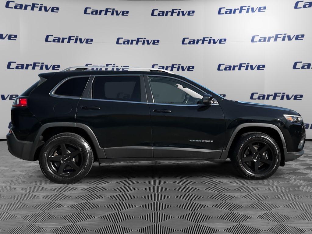 used 2019 Jeep Cherokee car, priced at $13,300