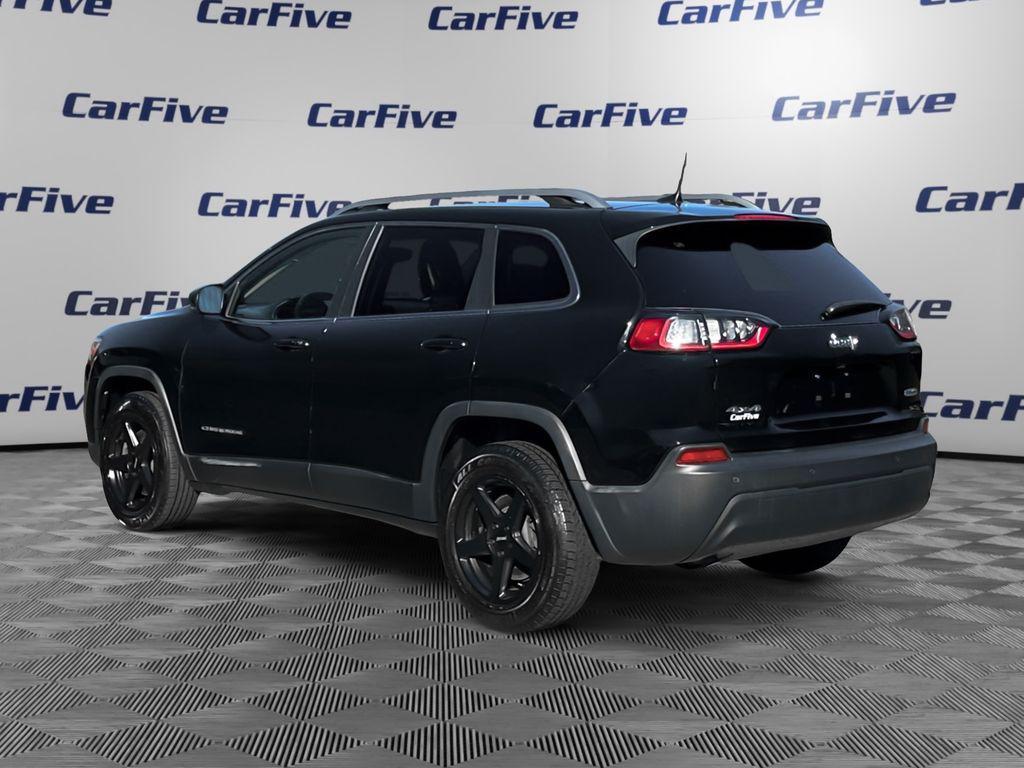 used 2019 Jeep Cherokee car, priced at $13,300