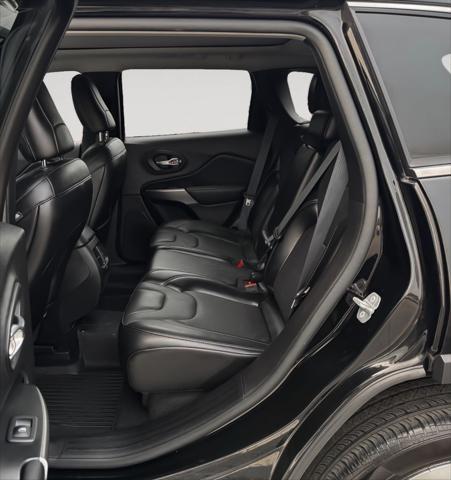 used 2022 Jeep Cherokee car, priced at $27,900
