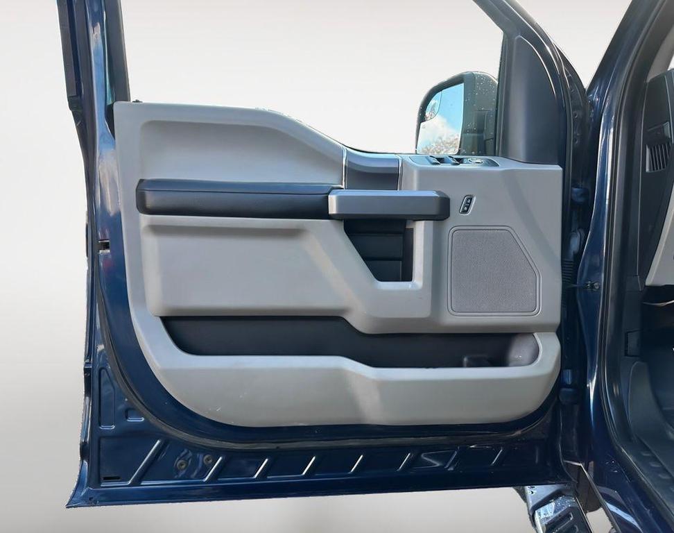 used 2019 Ford F-150 car, priced at $25,500