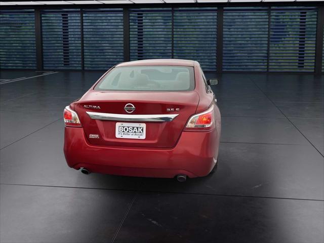 used 2013 Nissan Altima car, priced at $9,302