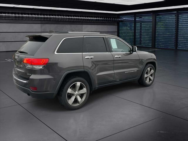 used 2015 Jeep Grand Cherokee car, priced at $13,014