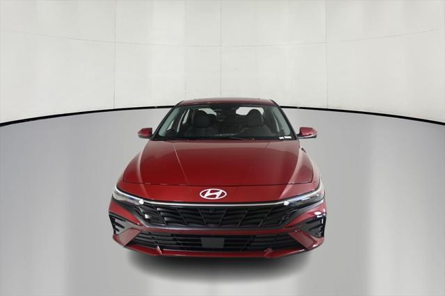 new 2024 Hyundai Elantra car, priced at $25,592