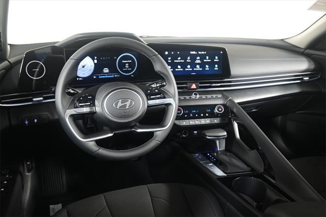 new 2025 Hyundai Elantra car, priced at $26,645