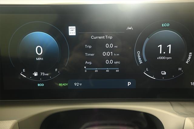 new 2025 Hyundai TUCSON Hybrid car, priced at $38,440