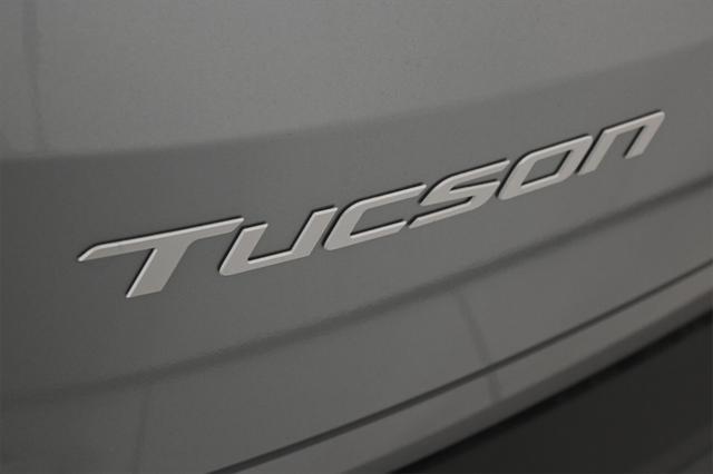 new 2025 Hyundai TUCSON Hybrid car, priced at $38,440