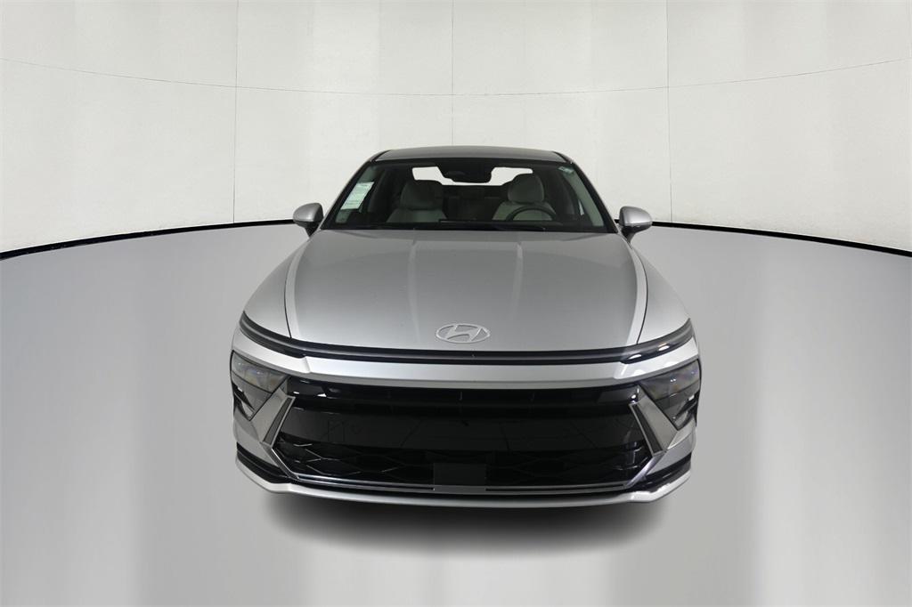 new 2025 Hyundai Sonata Hybrid car, priced at $29,072