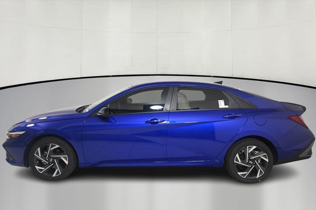 new 2025 Hyundai Elantra car, priced at $24,685