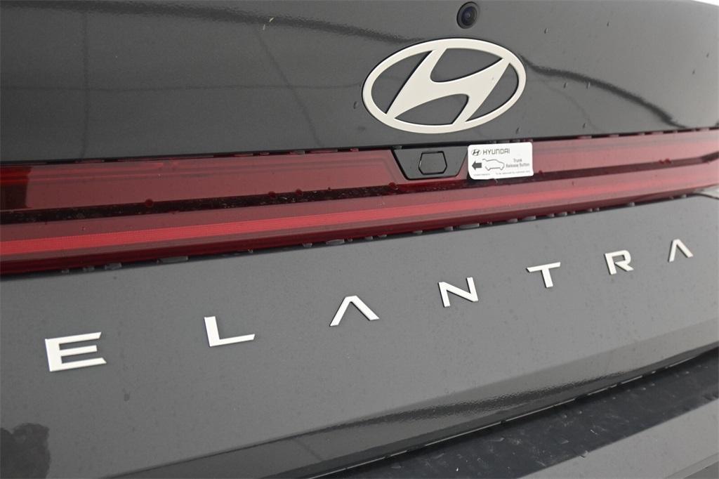 new 2024 Hyundai Elantra car, priced at $29,323