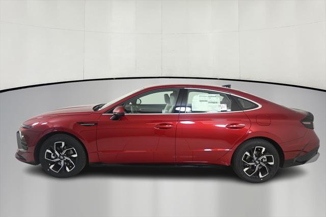 new 2025 Hyundai Sonata car, priced at $27,596