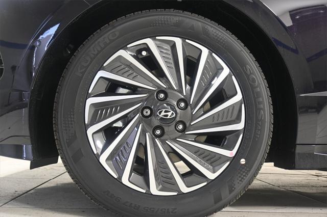 new 2025 Hyundai Sonata Hybrid car, priced at $35,115