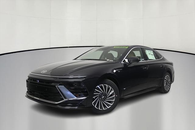 new 2025 Hyundai Sonata Hybrid car, priced at $35,115