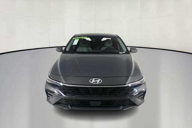 new 2025 Hyundai Elantra car, priced at $31,185