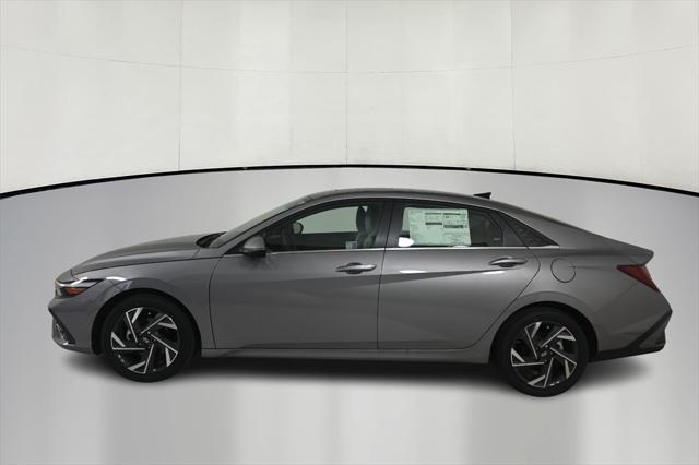 new 2025 Hyundai Elantra car, priced at $27,294