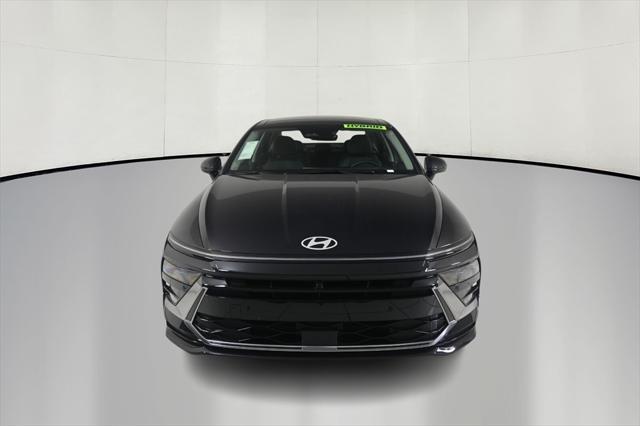 new 2025 Hyundai Sonata Hybrid car, priced at $38,264