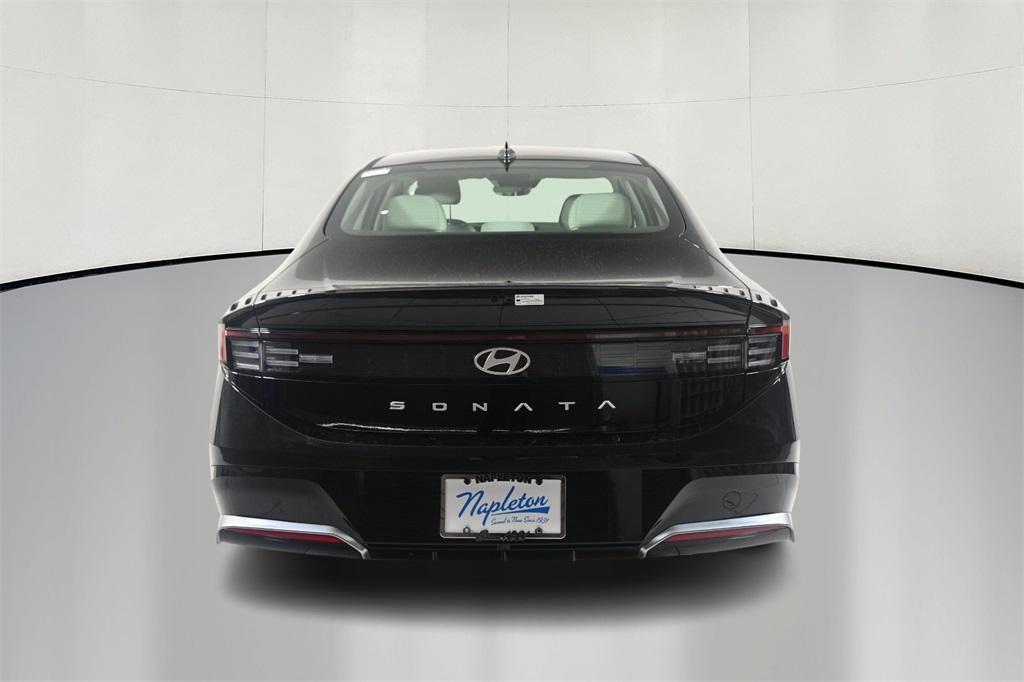 new 2024 Hyundai Sonata car, priced at $29,240