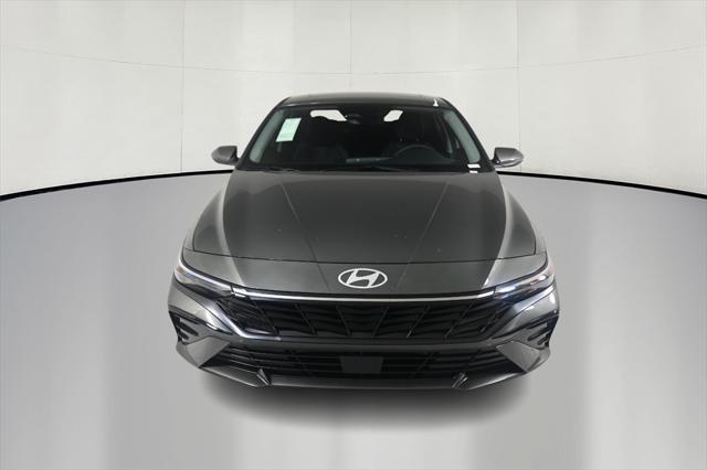 new 2025 Hyundai Elantra car, priced at $26,685