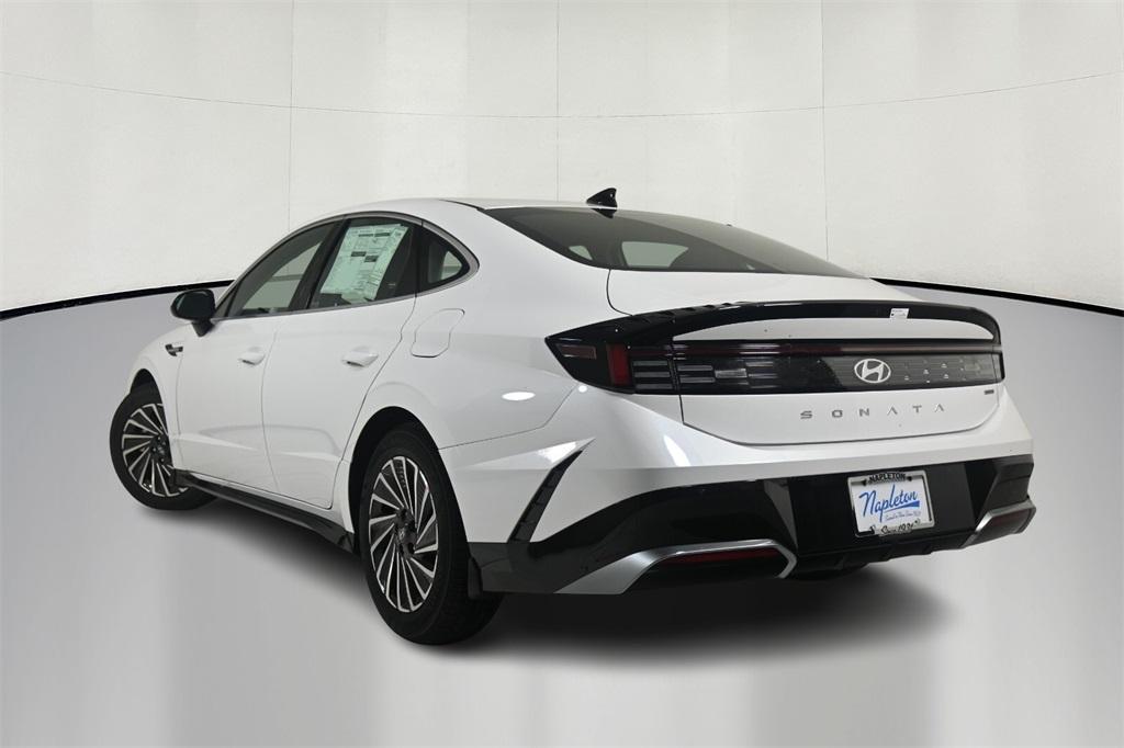 new 2024 Hyundai Sonata Hybrid car, priced at $30,602