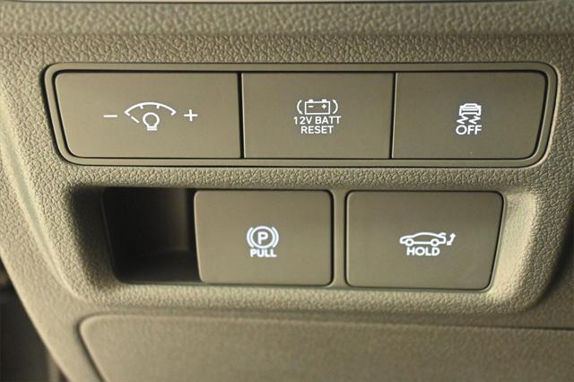 new 2025 Hyundai Sonata Hybrid car, priced at $35,177