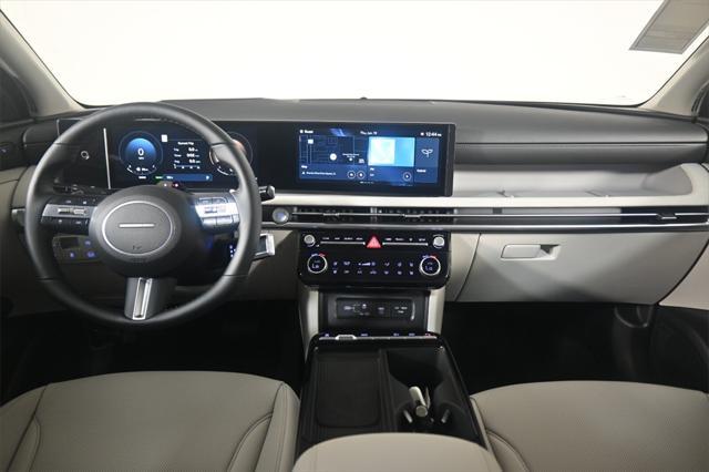 new 2025 Hyundai TUCSON Hybrid car