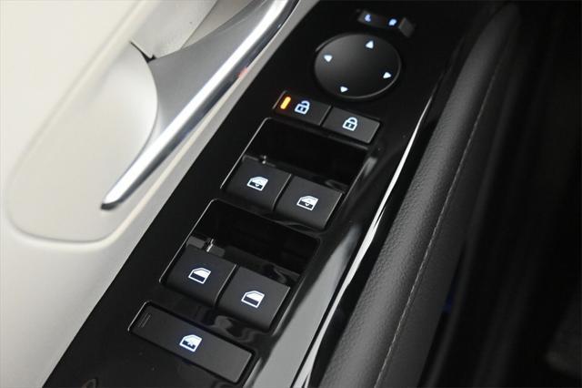new 2025 Hyundai TUCSON Hybrid car