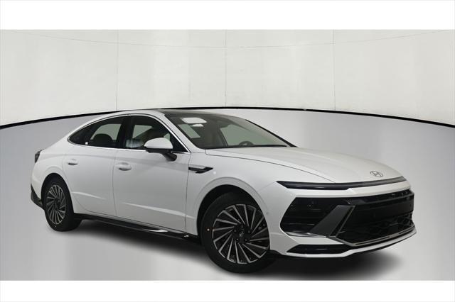 new 2025 Hyundai Sonata Hybrid car, priced at $35,582