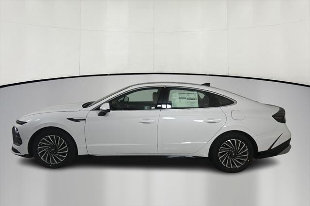 new 2025 Hyundai Sonata Hybrid car, priced at $35,582