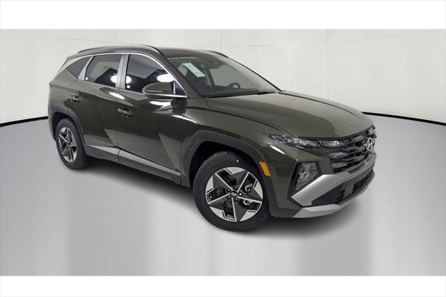 new 2025 Hyundai Tucson car, priced at $35,195