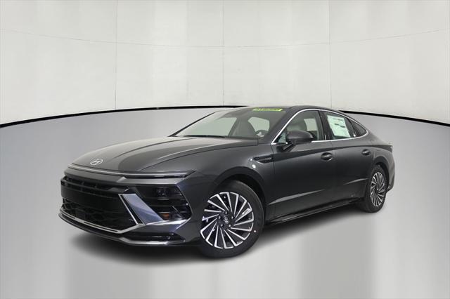 new 2025 Hyundai Sonata Hybrid car, priced at $29,432