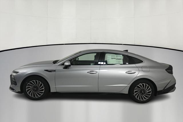 new 2025 Hyundai Sonata Hybrid car, priced at $29,441