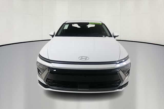 new 2025 Hyundai Sonata Hybrid car, priced at $32,893