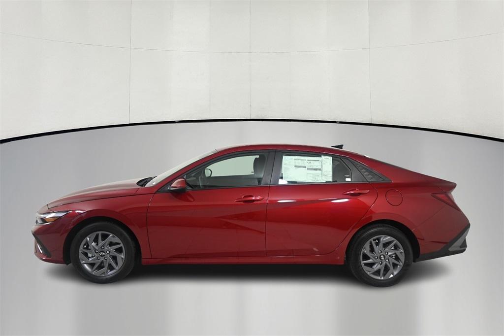 new 2024 Hyundai Elantra car, priced at $22,761