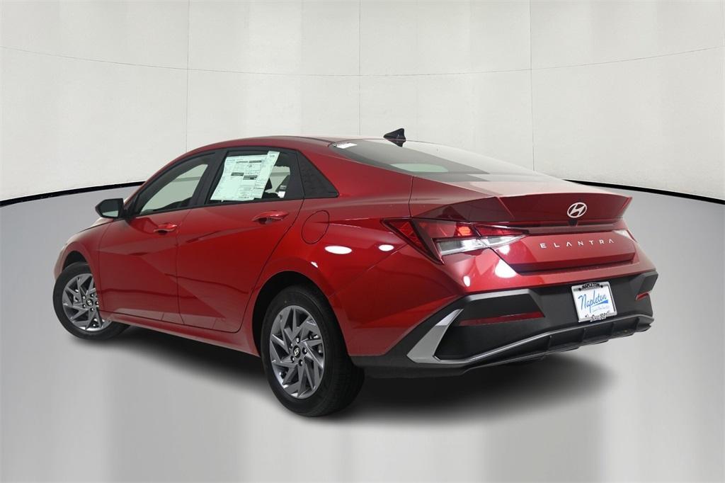 new 2024 Hyundai Elantra car, priced at $22,761