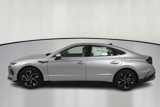 new 2025 Hyundai Sonata car, priced at $29,700