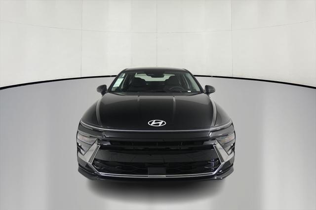 new 2025 Hyundai Sonata car, priced at $30,083
