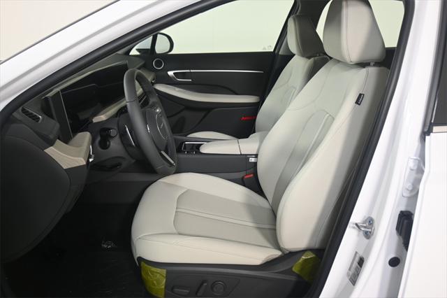 new 2025 Hyundai Sonata Hybrid car, priced at $29,873