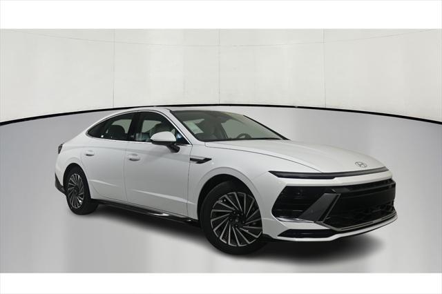 new 2025 Hyundai Sonata Hybrid car, priced at $29,873