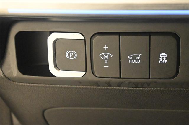 used 2024 Hyundai Santa Fe car, priced at $31,800