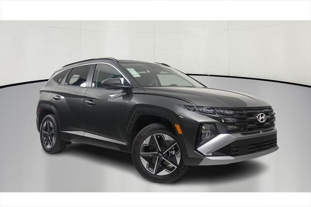 new 2025 Hyundai TUCSON Hybrid car, priced at $38,715