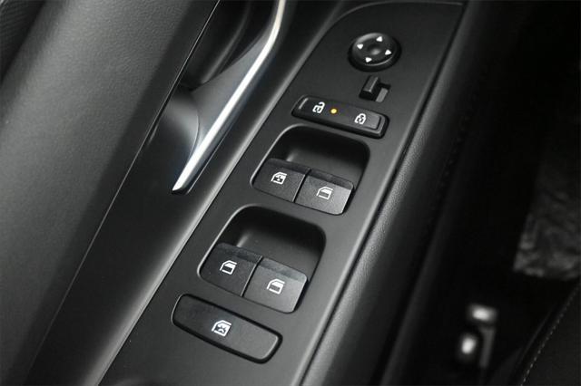 new 2025 Hyundai ELANTRA HEV car, priced at $24,680