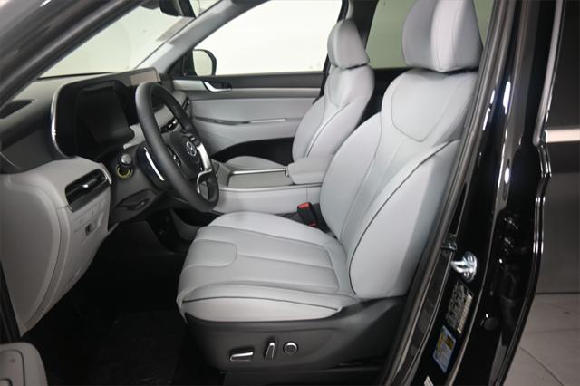 new 2025 Hyundai Palisade car, priced at $45,990