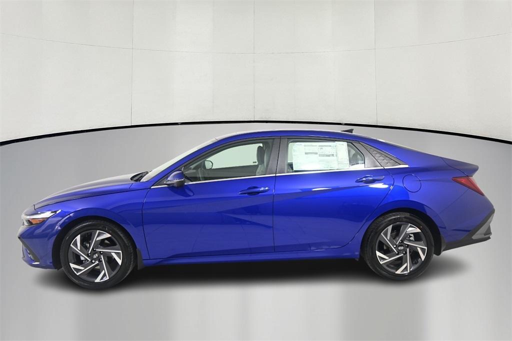 new 2024 Hyundai Elantra car, priced at $26,181