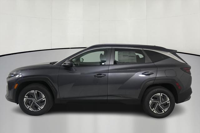 new 2025 Hyundai TUCSON Hybrid car, priced at $31,542