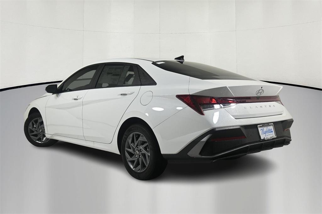 new 2024 Hyundai Elantra car, priced at $23,184