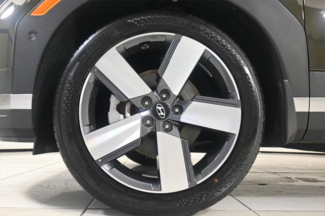used 2024 Hyundai Santa Fe car, priced at $32,600
