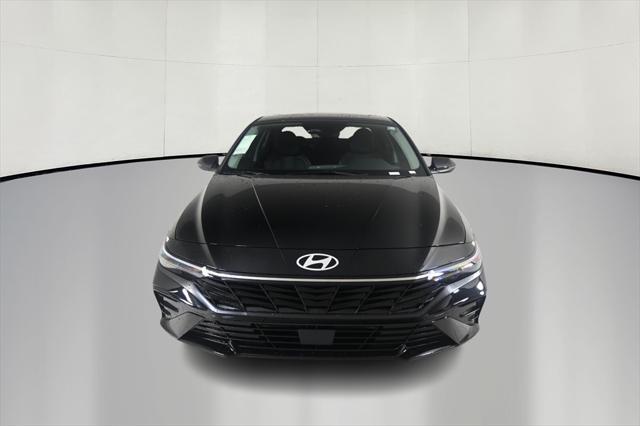 new 2025 Hyundai Elantra car, priced at $28,190