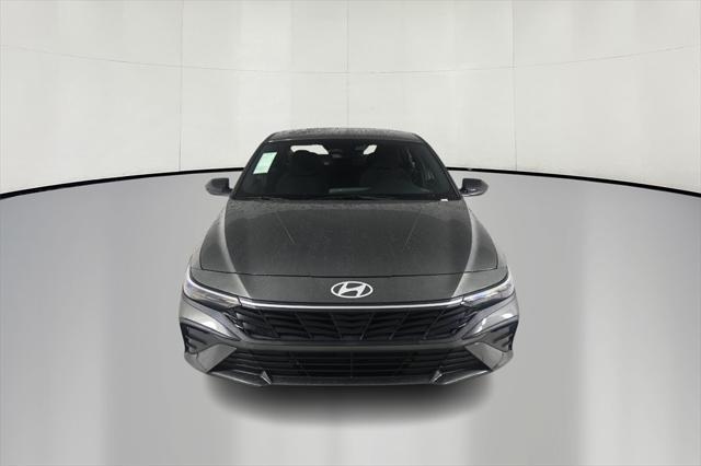 new 2025 Hyundai Elantra car, priced at $28,194