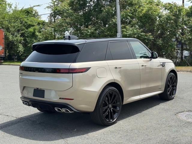 new 2025 Land Rover Range Rover Sport car, priced at $131,600