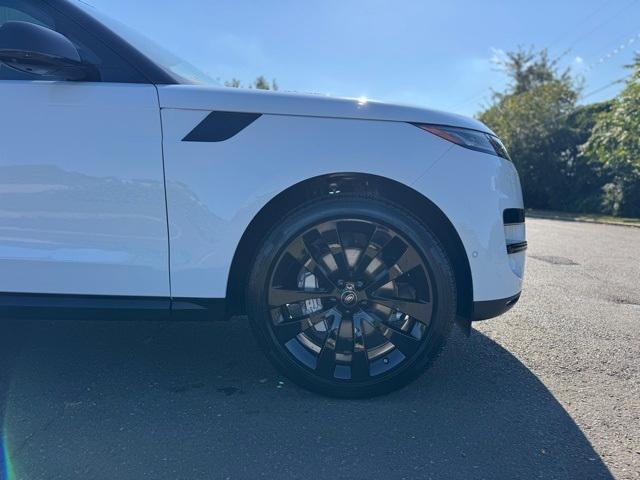 new 2025 Land Rover Range Rover Sport car, priced at $93,145